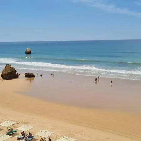 Vista Bonita With Views On The Ocean And The Hills Portimao