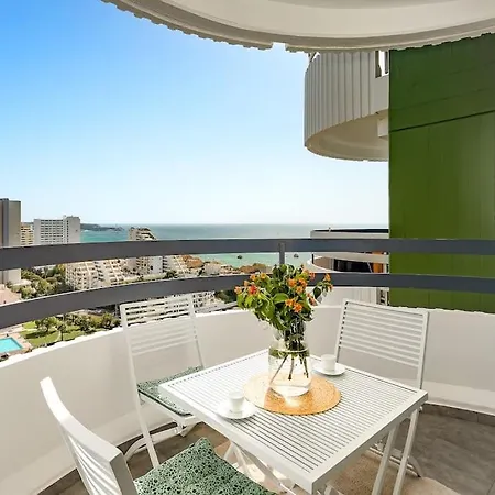 Apartment Vista Bonita With Views On The Ocean And The Hills