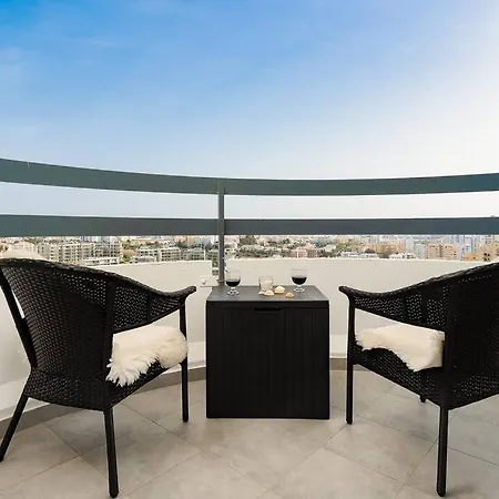 Apartment Vista Bonita With Views On The Ocean And The Hills *